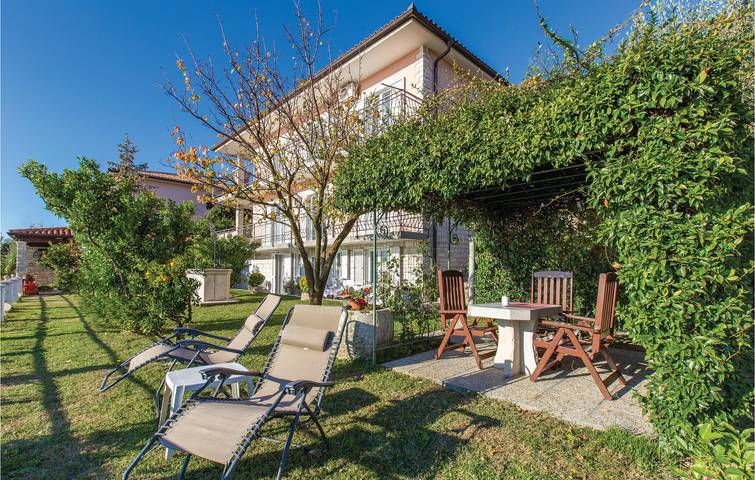 Ferienwohnung für 3 Personen, mit Terrasse in Portoroz