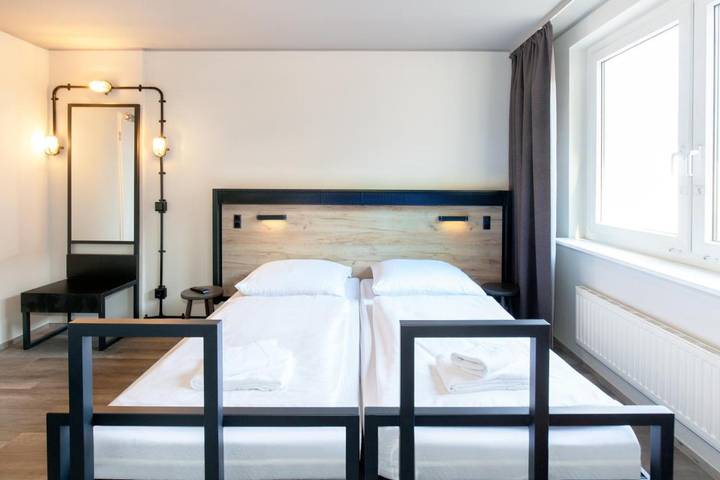 Hotel für 8 Personen, mit Garten in Moabit Berlin - 3