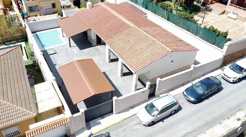 Casa rural para 8 personas, con Terraza y Jardín además de Piscina y Vistas en Felix