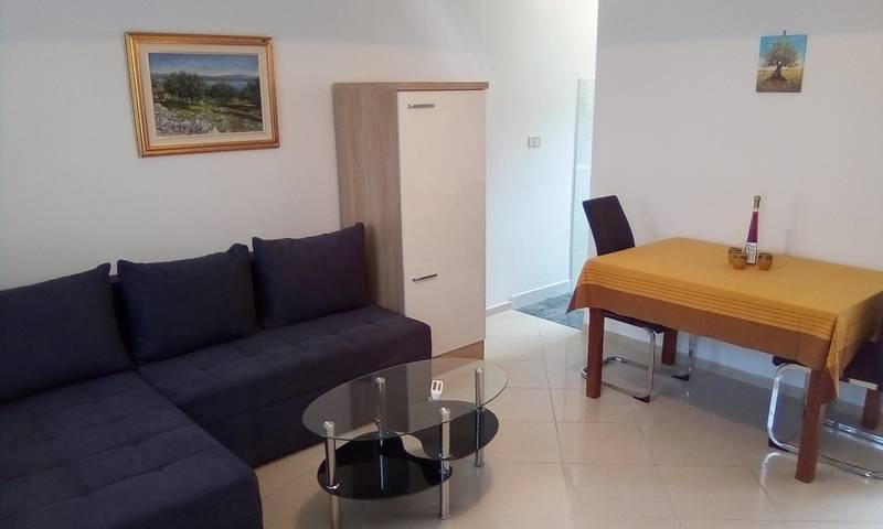 Ferienwohnung für 2 Personen, mit Balkon/Terrasse auf Cres