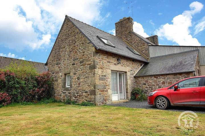 Gîte pour 5 personnes, avec Jardin à Plouigneau