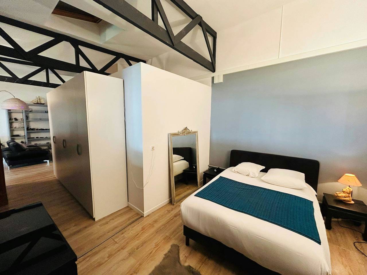 Geheel appartement, Vakantieappartement voor 4 personen met tuin in Reims, Marne