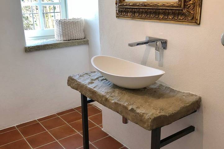 Bezaubernde Villa, großer Pool, wunderbare Sonnennuntergänge, ruhige Lage in Castino, Langhe