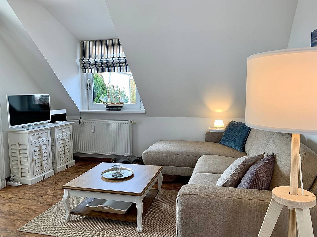 Appartement entier, Fewo Nicoletta – 50 m² Ferienwohnung mit Balkon nah am Strand in Kühlungsborn in Kühlungsborn, Mer Baltique (Mecklenburg)