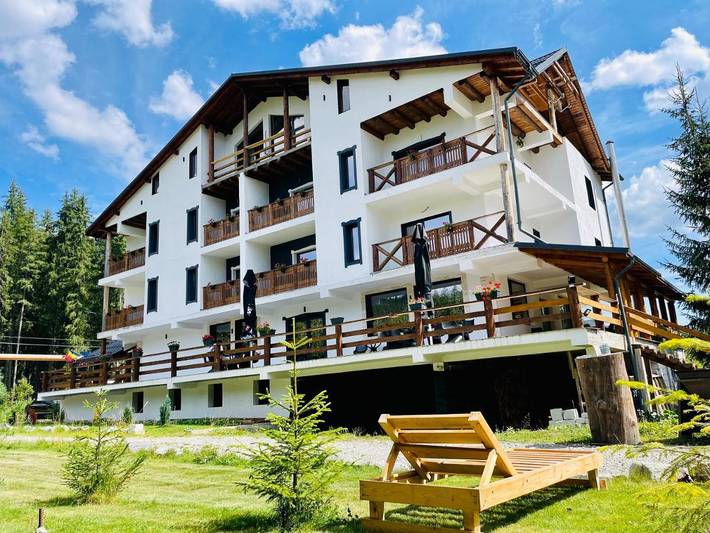 Bungalow für 2 Personen, mit Terrasse und Ausblick sowie Garten und Sauna in Rumänien