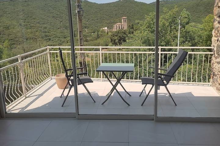 Gîte pour 4 personnes, avec Terrasse à Vailhan