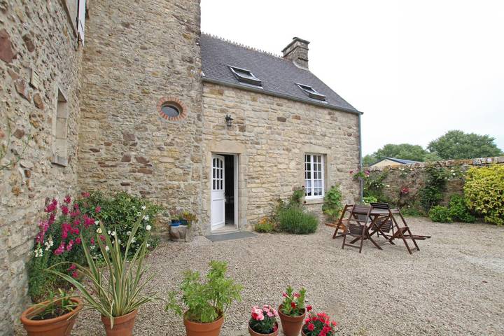 Gîte pour 4 personnes, avec jardin à Saint-Germain-de-Tournebut