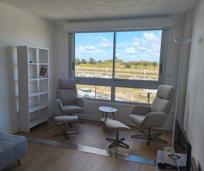 Gîte pour 4 personnes, avec balcon et vue dans Juno Beach Plage Du Debarquement De Normandie
