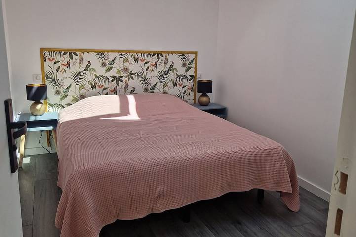 Location de vacances pour 7 personnes, avec terrasse et jardin à Virsac - 3