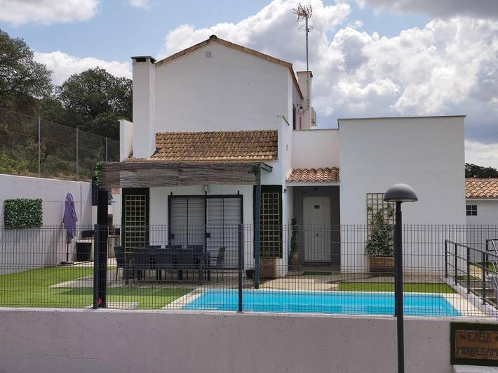 Apartamento para 6 personas, con jardín además de vistas y piscina en San Nicolás del Puerto