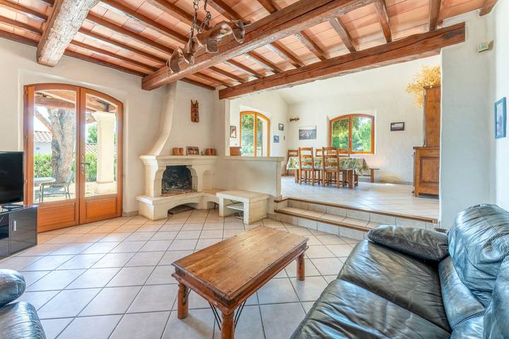 Casa Vacacional 'La Provençale' con Piscina Privada, Terraza Privada y Wi-Fi in Châteaurenard, Region de Arles