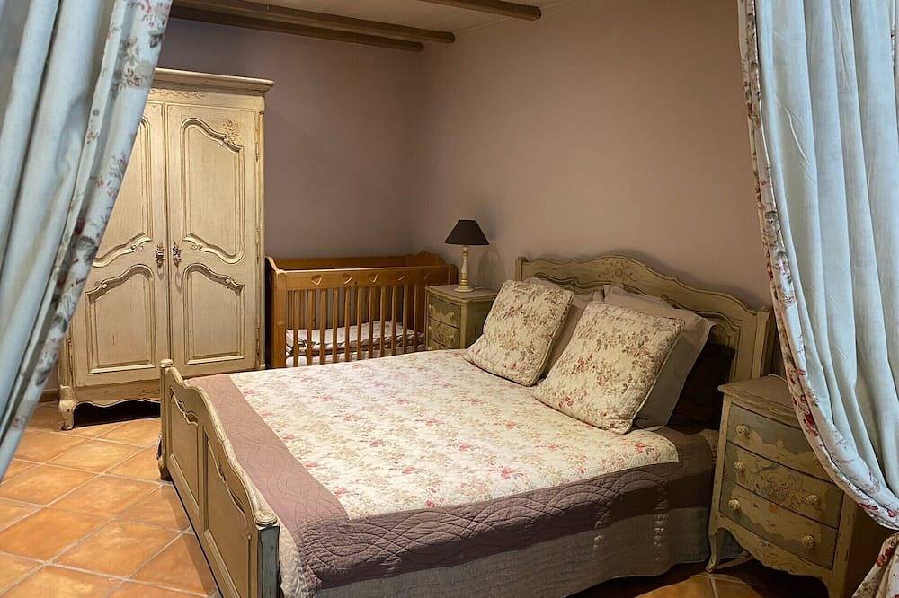 Cottage for 3 persons...for relaxing, tranquil and great holidays... in La Cadière-d'Azur, Toulon region