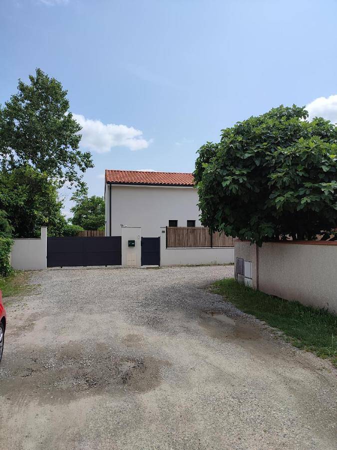 Location de vacances pour 6 personnes, avec piscine et jardin à Lagardelle-sur-Lèze - 2