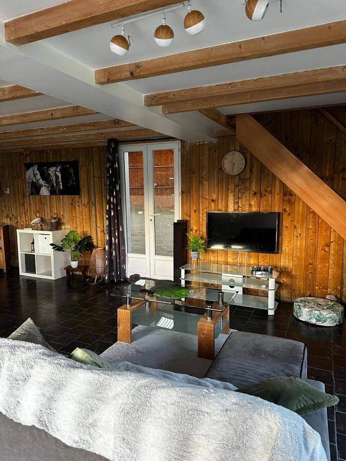 Location de vacances pour 4 personnes, avec Terrasse ainsi que Jardin et Vue dans Winnezeele