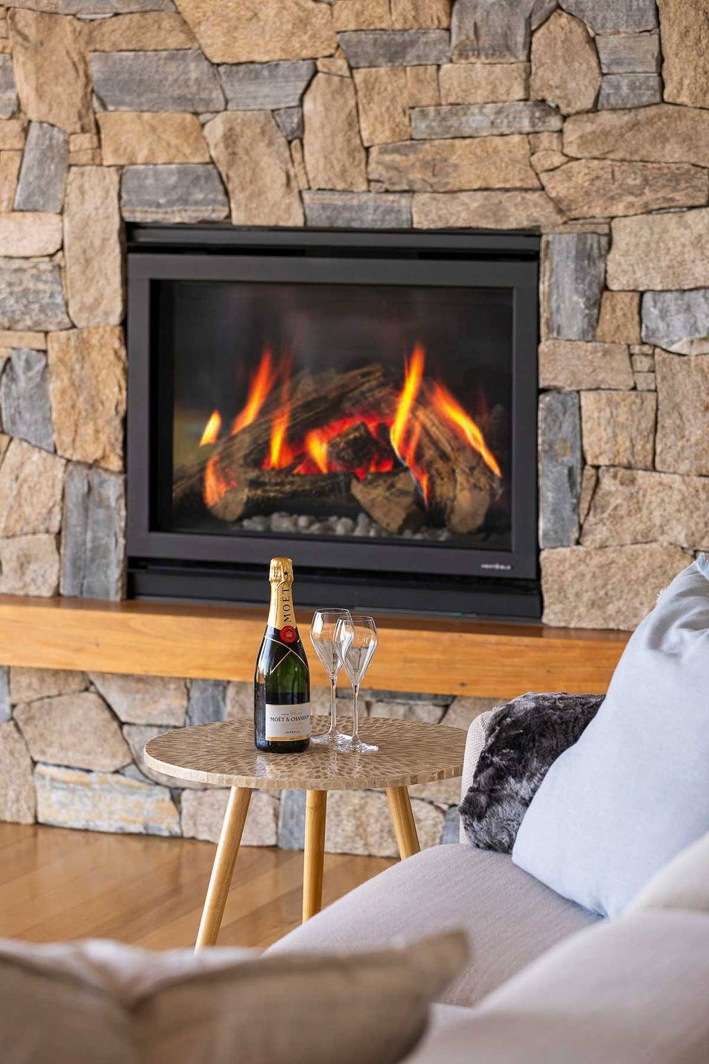 Airosa Blanca Pool Spa Sea Views in Melbourne, Mornington Peninsula