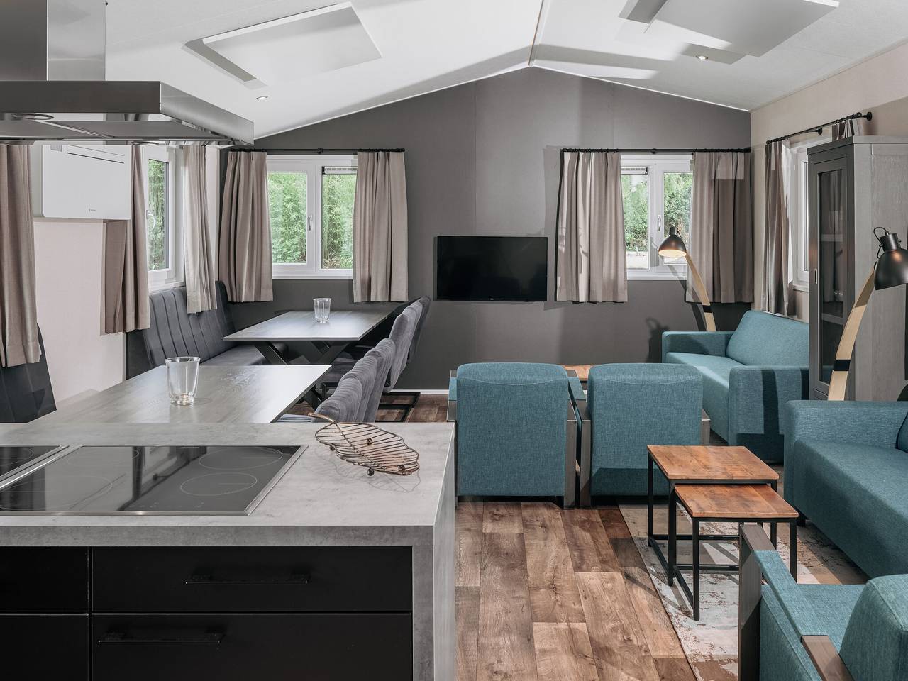 Chalet mit privatem Bootsanleger in Giethoorn, Nationalpark Weerribben-Wieden