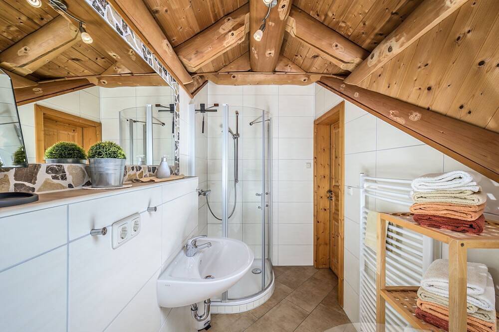 Ganze Wohnung, Naturstammhaus Morgensonne - Heumanns Blockhäuser am Wald in Pottenstein, Frankenalb