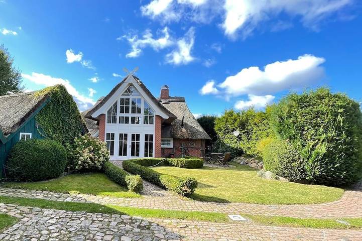 Ferienhaus für 6 Personen, mit Terrasse und Garten in Grube