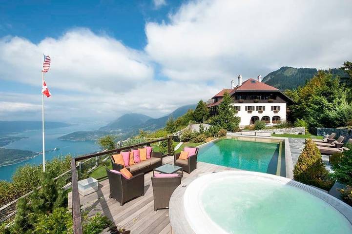 Villa for 15 people, with garden and hot tub as well as sauna - 1