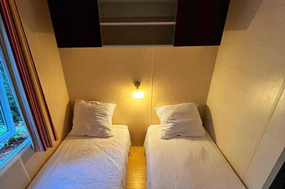 Mobile Home Lei Suves in Roquebrune-sur-Argens, Côte méditerranéenne (France)