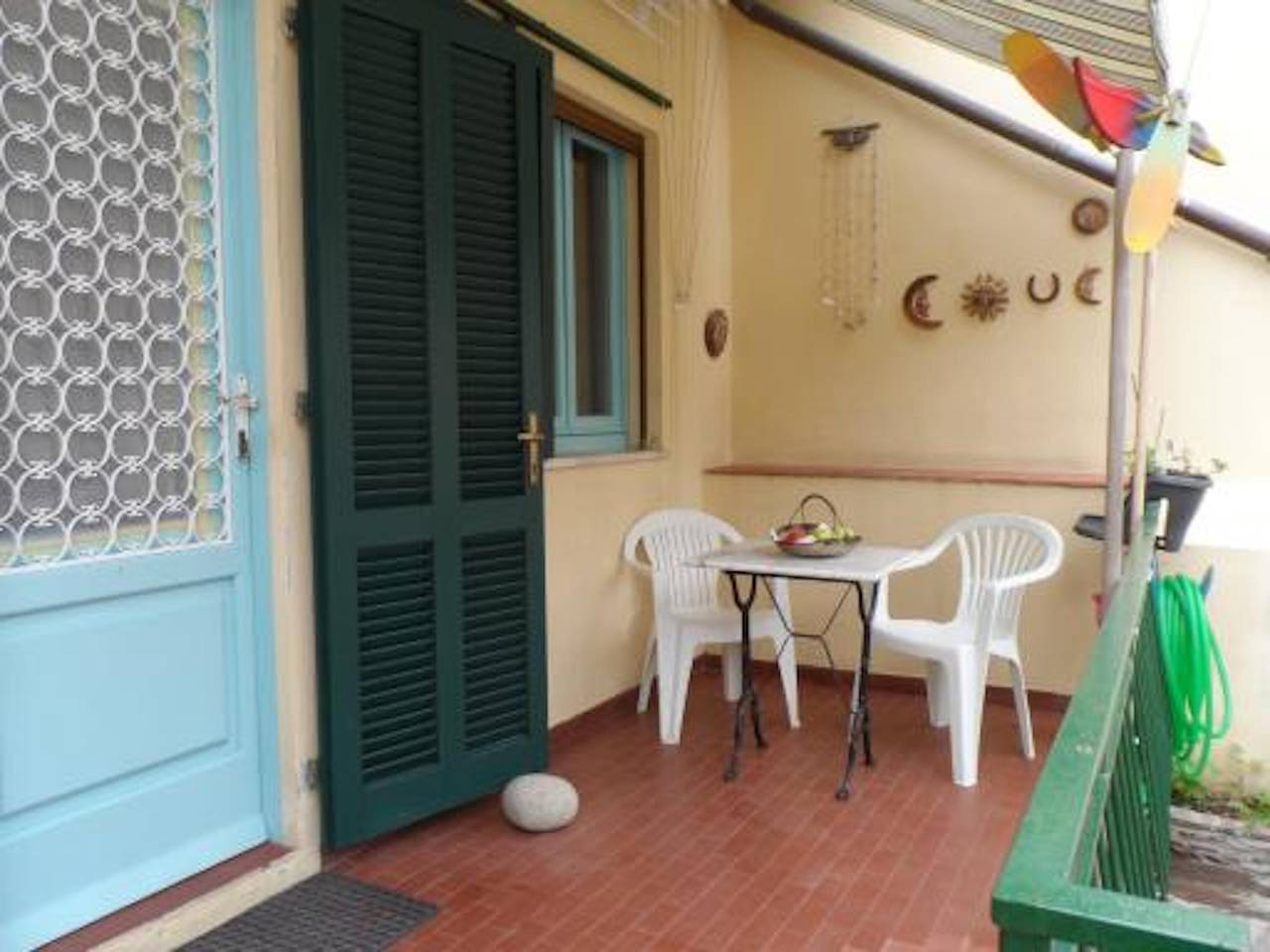 Entire apartment, Holiday Apartment "L'Arancio" in the Heart of Marina di Campo in Spiaggia di Marina di Campo, Marina di Campo