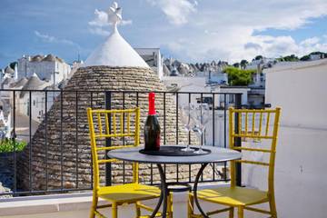 Chambre d’hôte pour 5 personnes, avec terrasse ainsi que vue et jardin à Alberobello