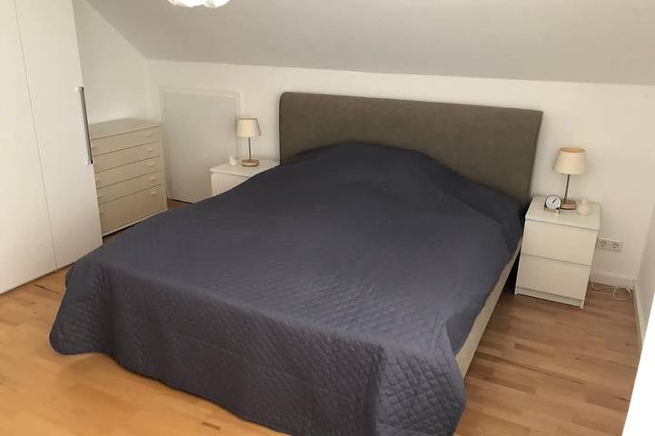 Ganze Wohnung, Renovierte Ferien- oder Messewohnung für 2 Personen in Kaarst Nähe D`dorf in Kaarst, Rhein-Kreis Neuss