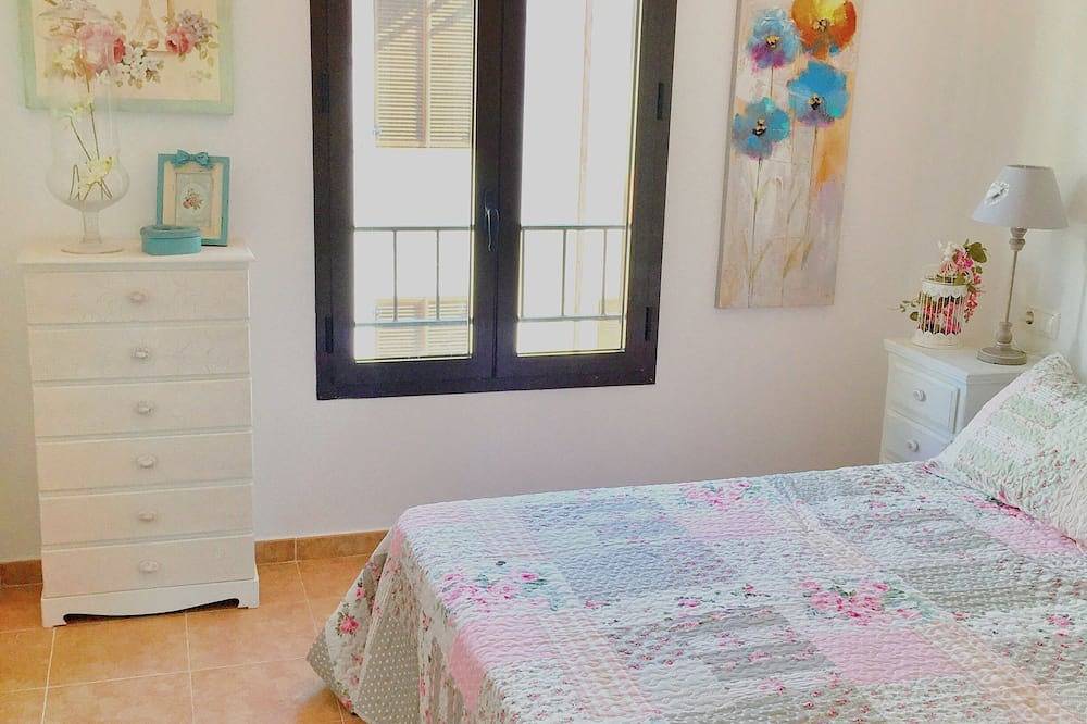 Walk2beach & ville / piscine / tout neuf arrière-cour privée / / Golf / doivent voir toutes les photos! in Alcossebre, Alcalà de Xivert