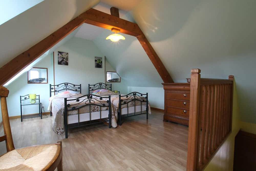 Maison familiale avec jardin clos et spa proche de la plage in Saint-Germain-le-Gaillard, Côte de la Déroute