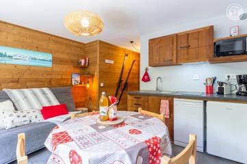 Chalet pour 4 Personnes dans La Féclaz, Les Déserts, Photo 1