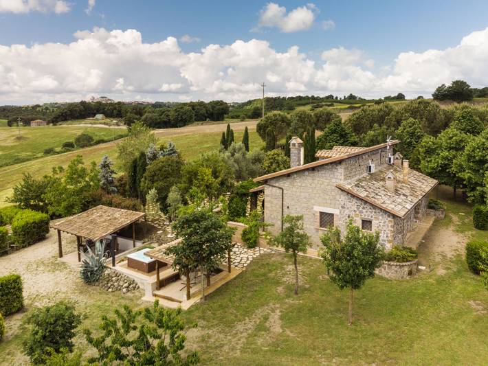 Casa vacanza per 8 persone, con Balcone e Terrazza nonché Giardino a Viterbo