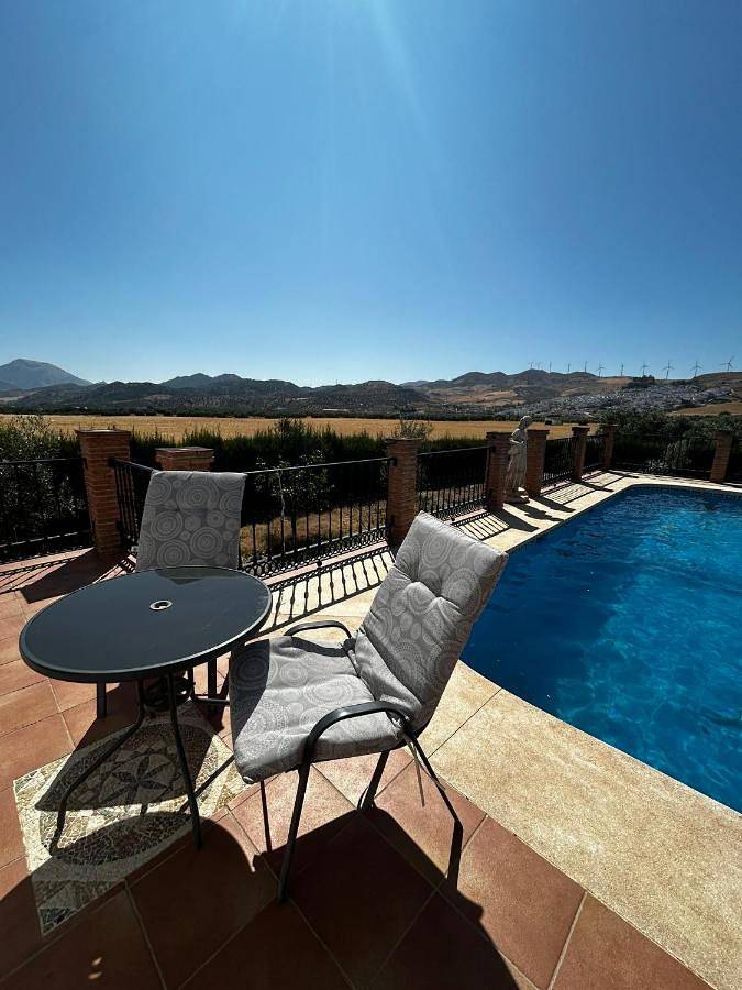 Casa rural para 4 personas, con terraza y vistas además de piscina y jardín en Ardales - 3