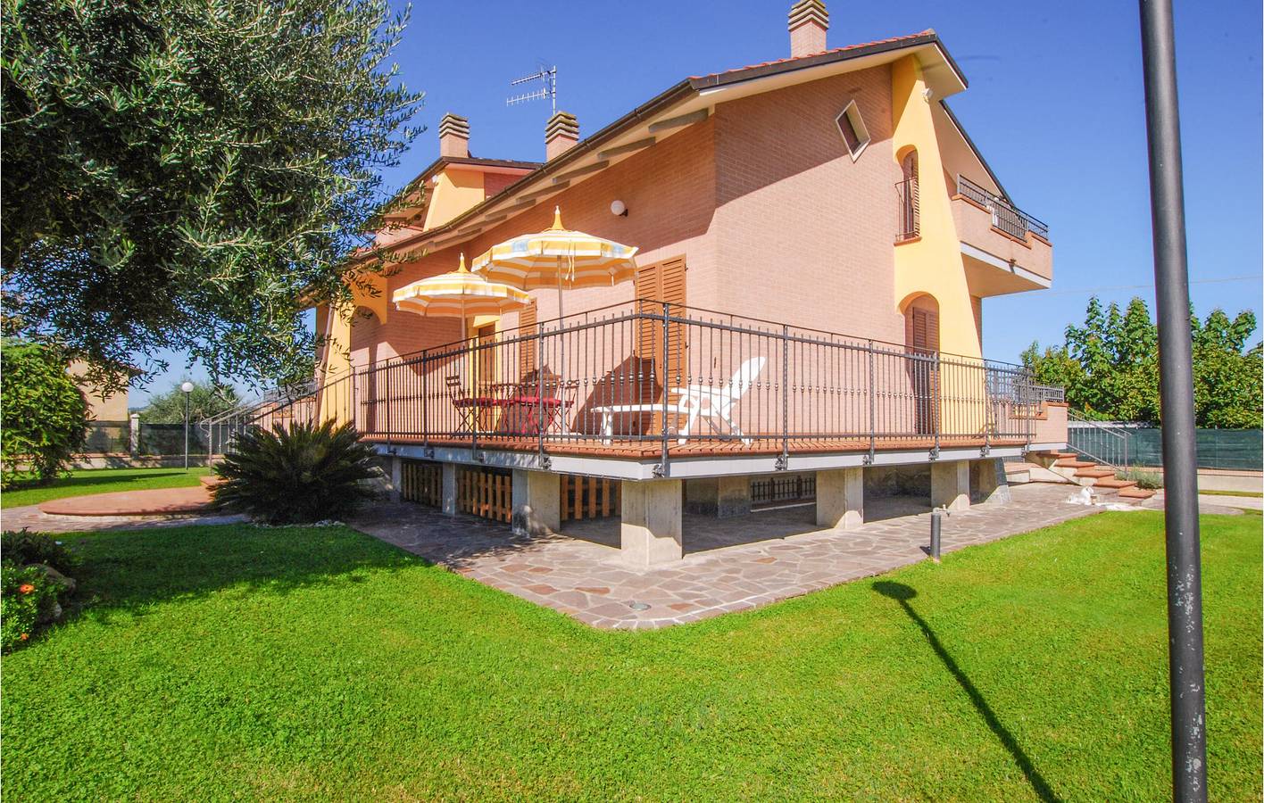 Casa vacanza per 7 persone con piscina in Corridonia, Provincia di Macerata