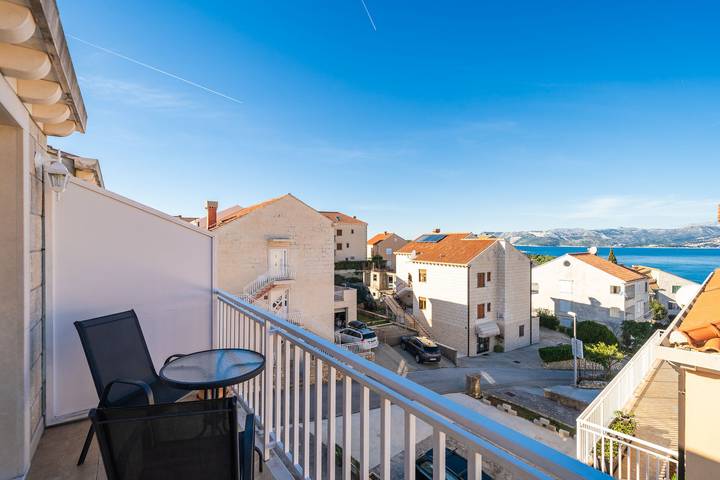 Monolocale intero, Monolocale per 3 persone con balcone in Ragusa Vecchia, Cavtat (Dalmatia)