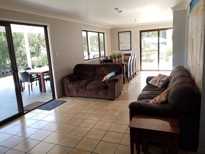Holiday home for 12 people, with garden and balcony in Moreton Island