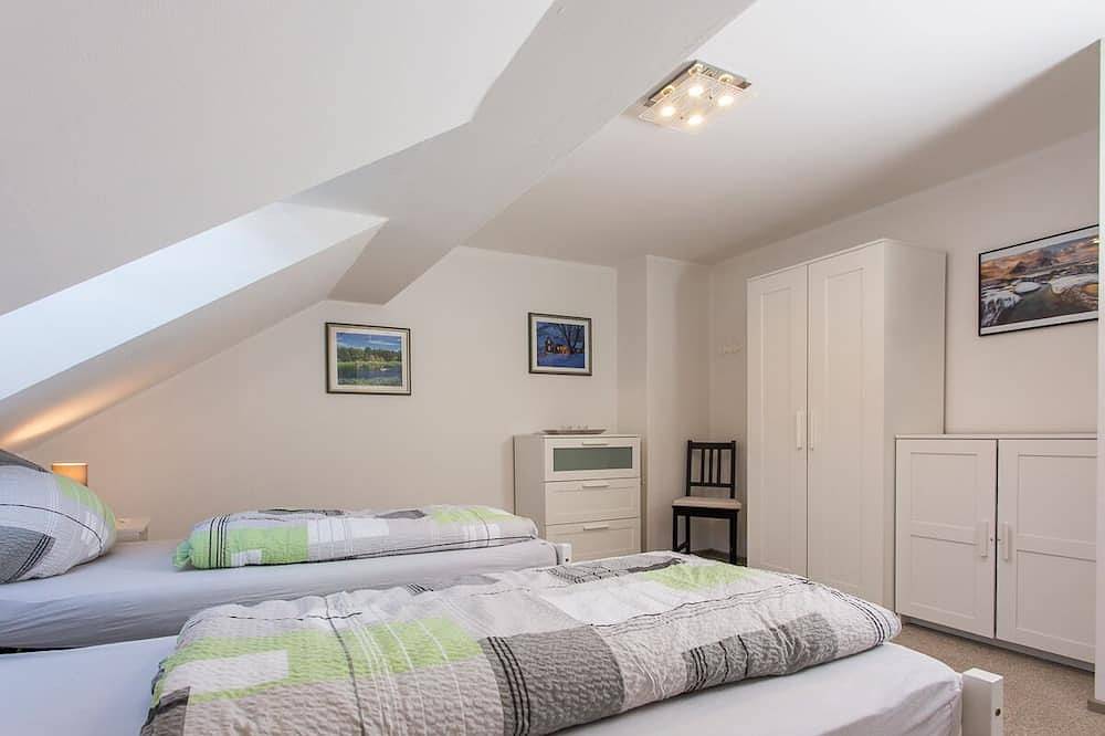 Ganze Wohnung, Ferienwohnung Saarschleife - ruhig gelegene, moderne Unterkunft mit 3 Sz in Mettlach, Saar-Nahe-Bergland