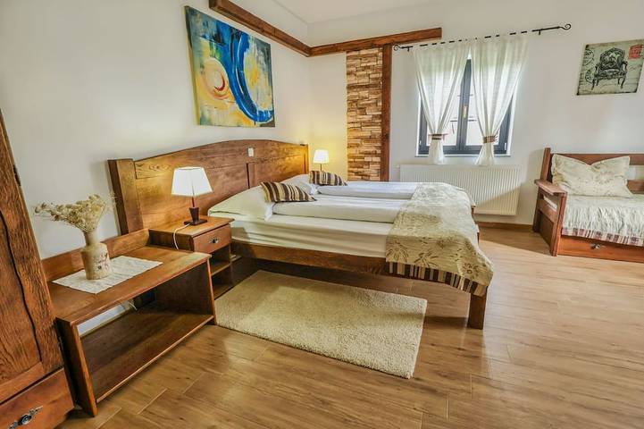 Villa für 2 Personen, mit Terrasse und Sauna sowie Garten - 1