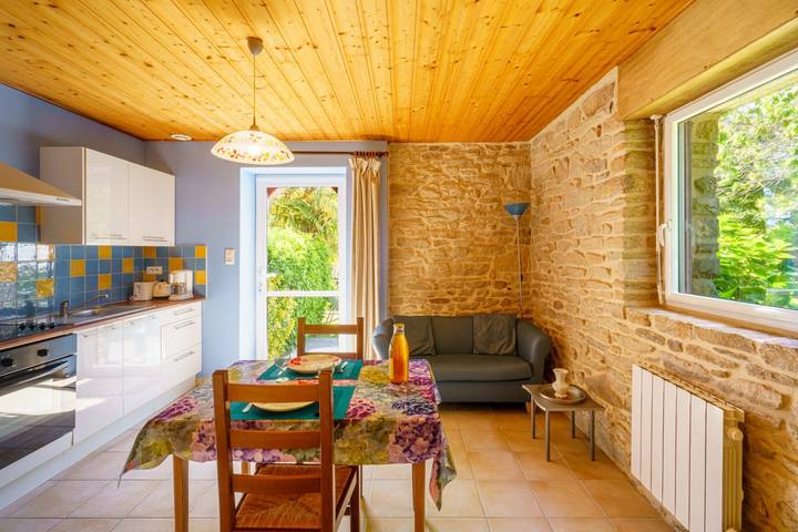 Gîte pour 2 personnes, avec terrasse et jardin à La Forêt-Fouesnant - 3