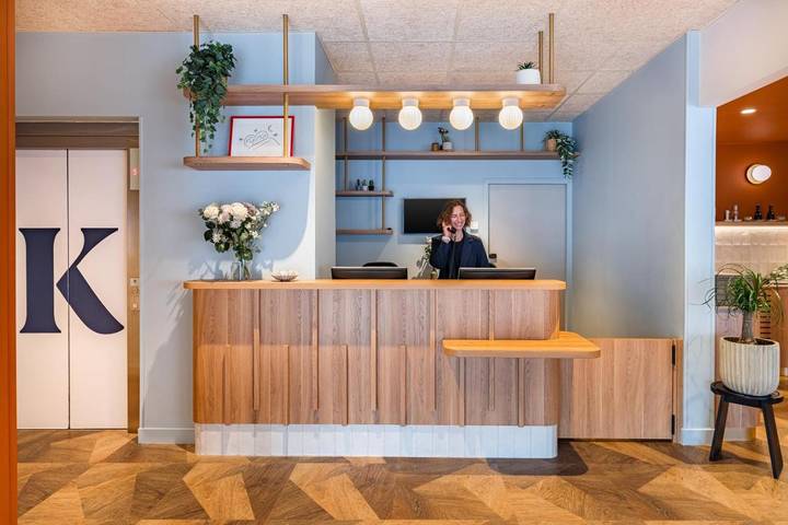 Hôtel pour 2 personnes, avec Terrasse et Jardin à Meyzieu