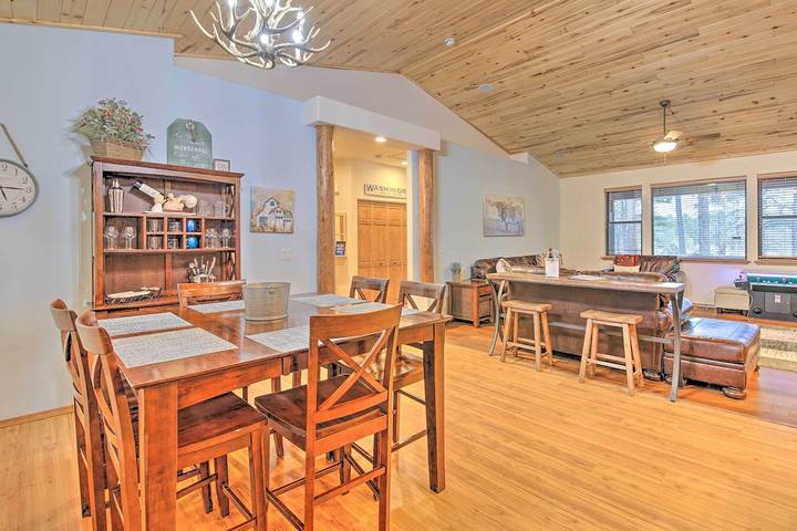 Log cabin for 7 people in Show Low