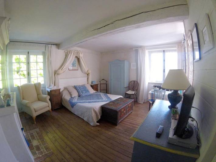 Location de vacances pour 2 personnes, avec jardin, adapté aux familles à Saint-Cyr-sur-Morin - 4
