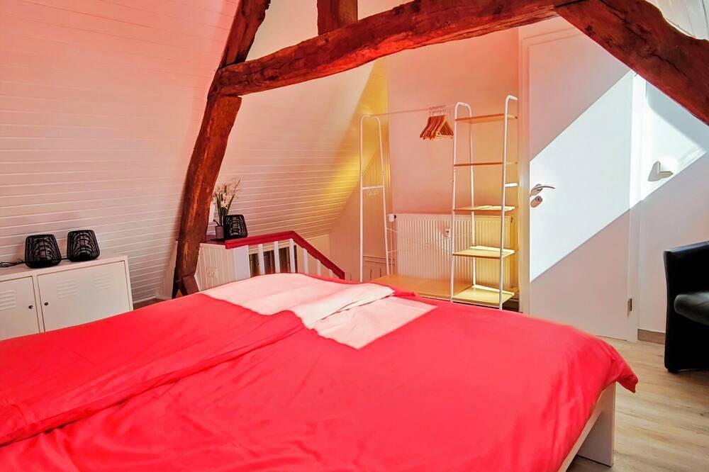 Ganze Wohnung, Eifel Natur-Retreat mit Kamin & Wanderwegen ab Tür in Roetgen, Naturpark Hohes Venn-Eifel