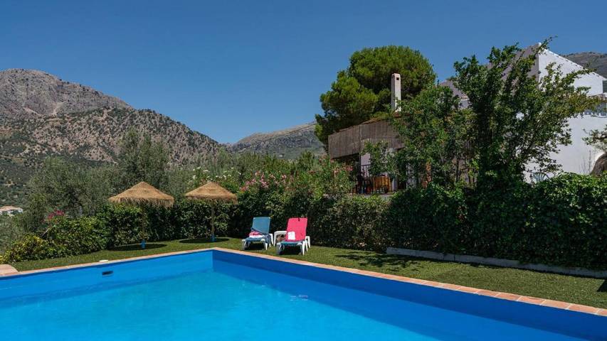 Casa rural para 8 personas, con terraza además de piscina y jardín en Alfarnatejo - 3