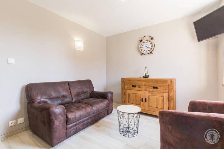 Gîte pour 3 personnes, avec jardin à Créances - 4