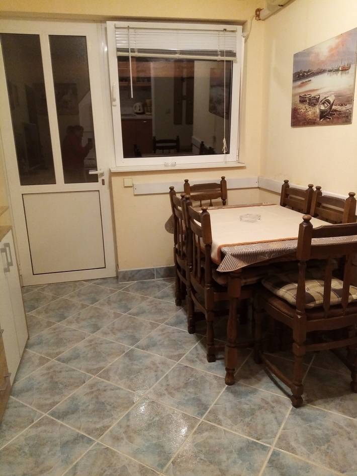 Gîte pour 6 personnes, avec jardin à Biograd na Moru - 2