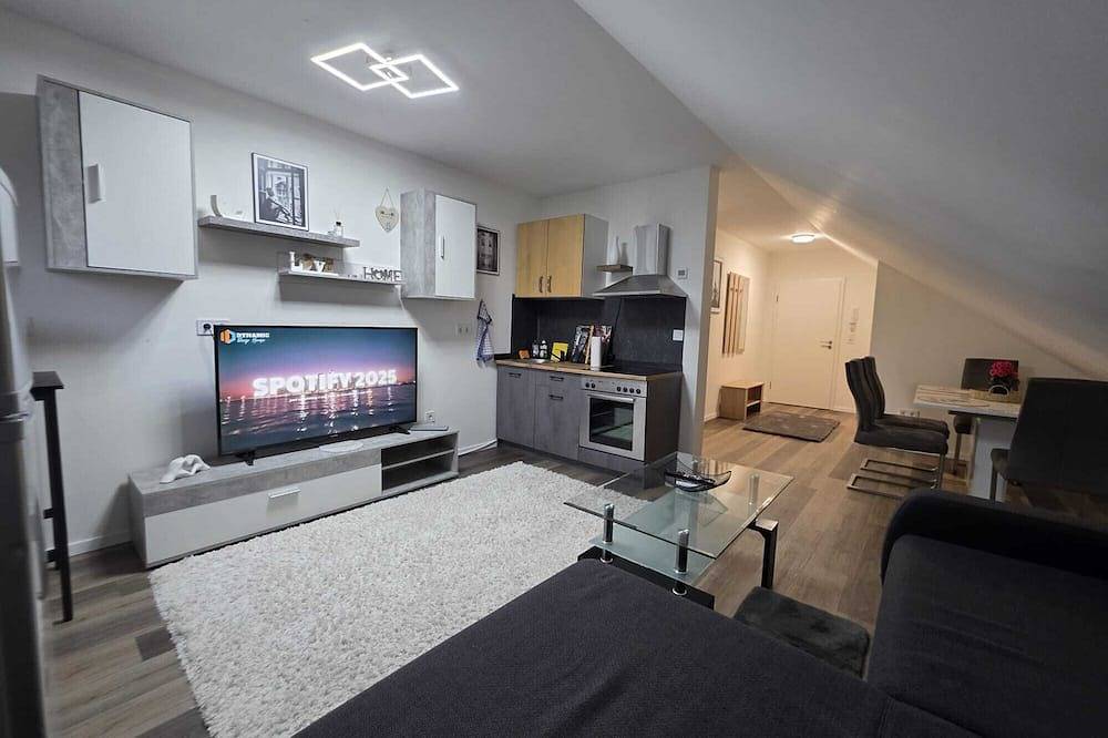 Ganze Wohnung, Ruhige Dachgeschoßwohnung Bad Berleburg in Bad Berleburg, Kreis Siegen-Wittgenstein
