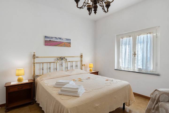 Casa Teresa with Mountain View, Private Terrace, and Wi-Fi in Pescaglia, Italian Riviera