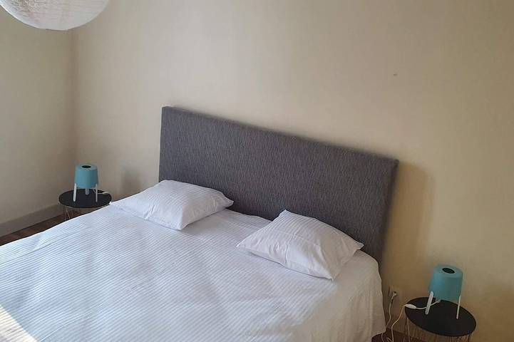 Appartement entier, 2e Etage Bel appartement T3 Proche centre ville in Bourges, Région de Bourges