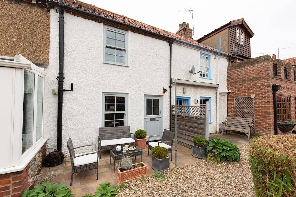 Een heerlijke 200-jaar-oude, op het zuiden gerichte vissershuisje in prachtige Wells-next-the-Sea, lekt w in Wells-next-the-Sea, Norfolk kust