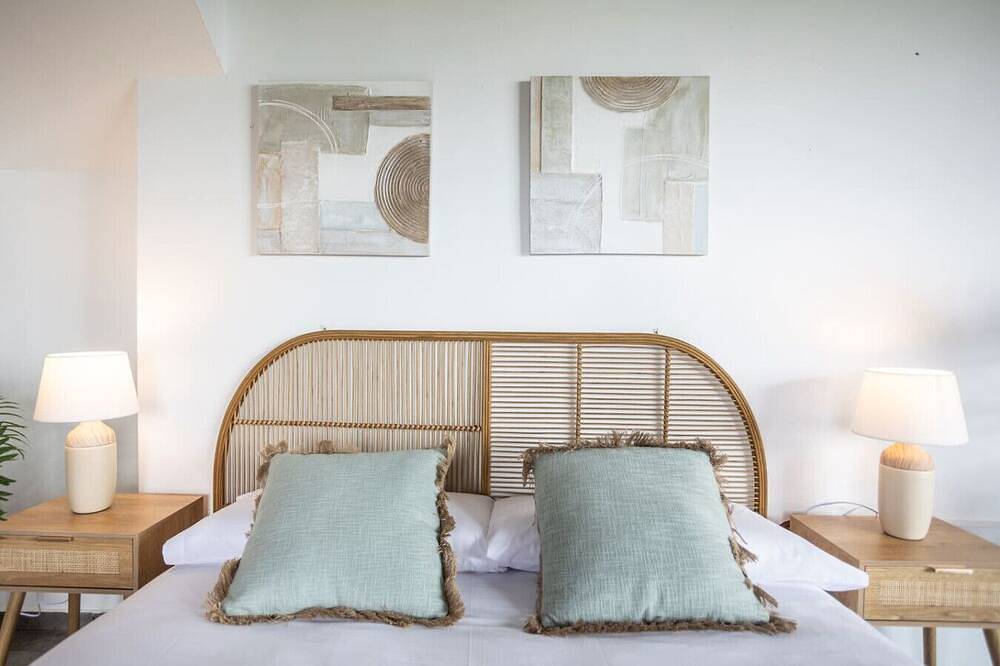 Relax and enjoy the moment on the coast in Villaviciosa, Costa Verde (Spain)